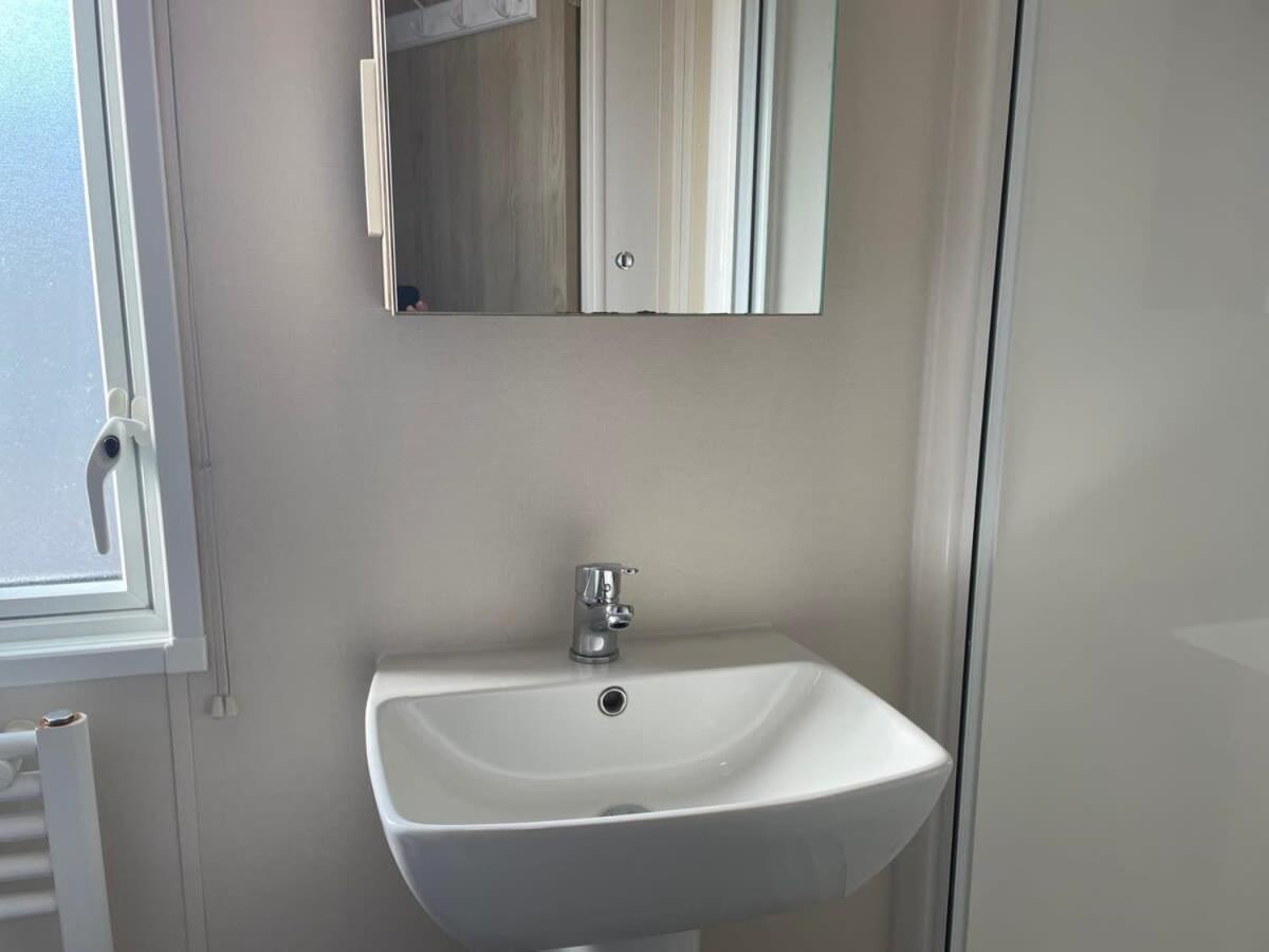 74 Bayside Cove Pevensey Bay Holiday Park Экстерьер фото