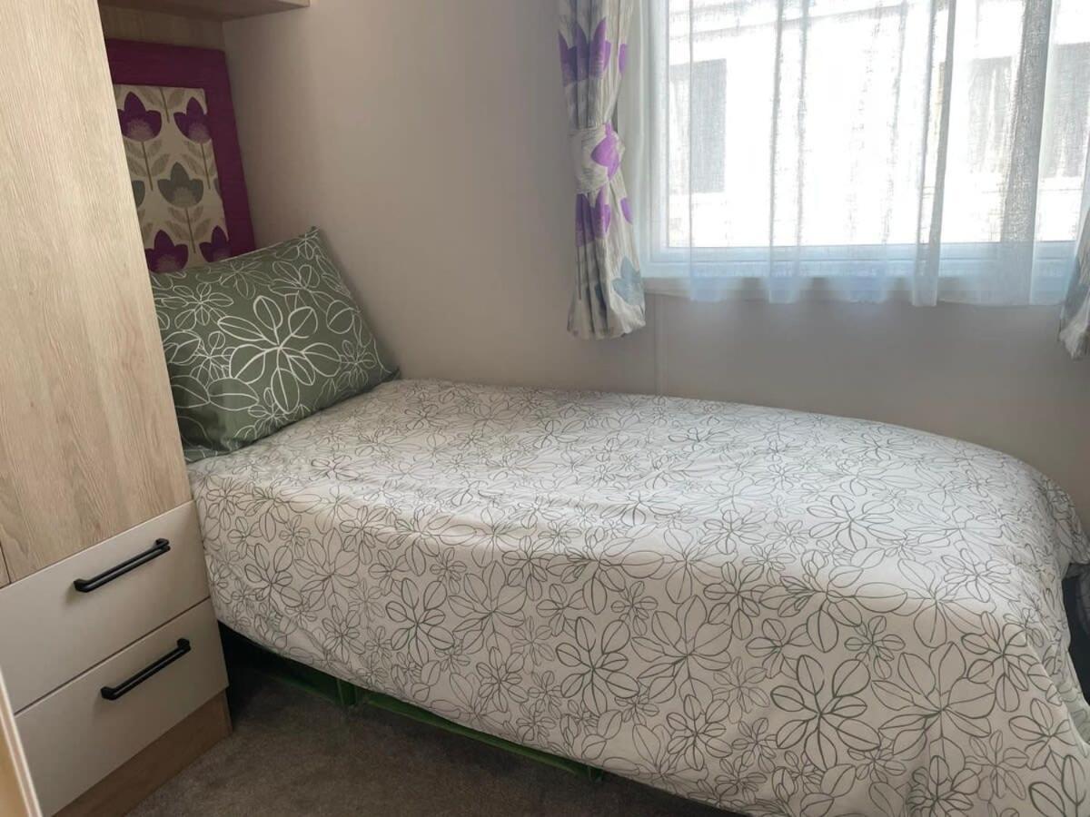 74 Bayside Cove Pevensey Bay Holiday Park Экстерьер фото